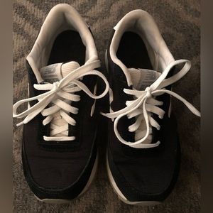 Womens New Balance 501 sneakers